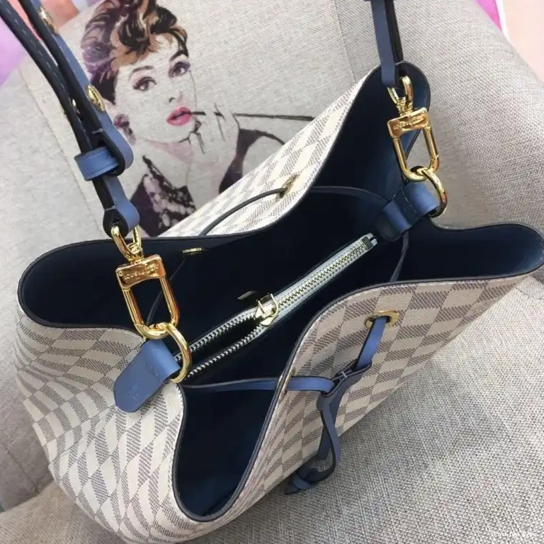 Fashion Reps Bags LV 19B570395 0605